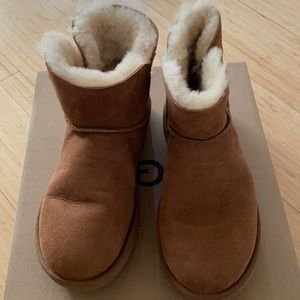 Women Renley II Chestnut Uggs size 7